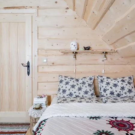 Przy Dolinie Z Sauną Domek alpejski *